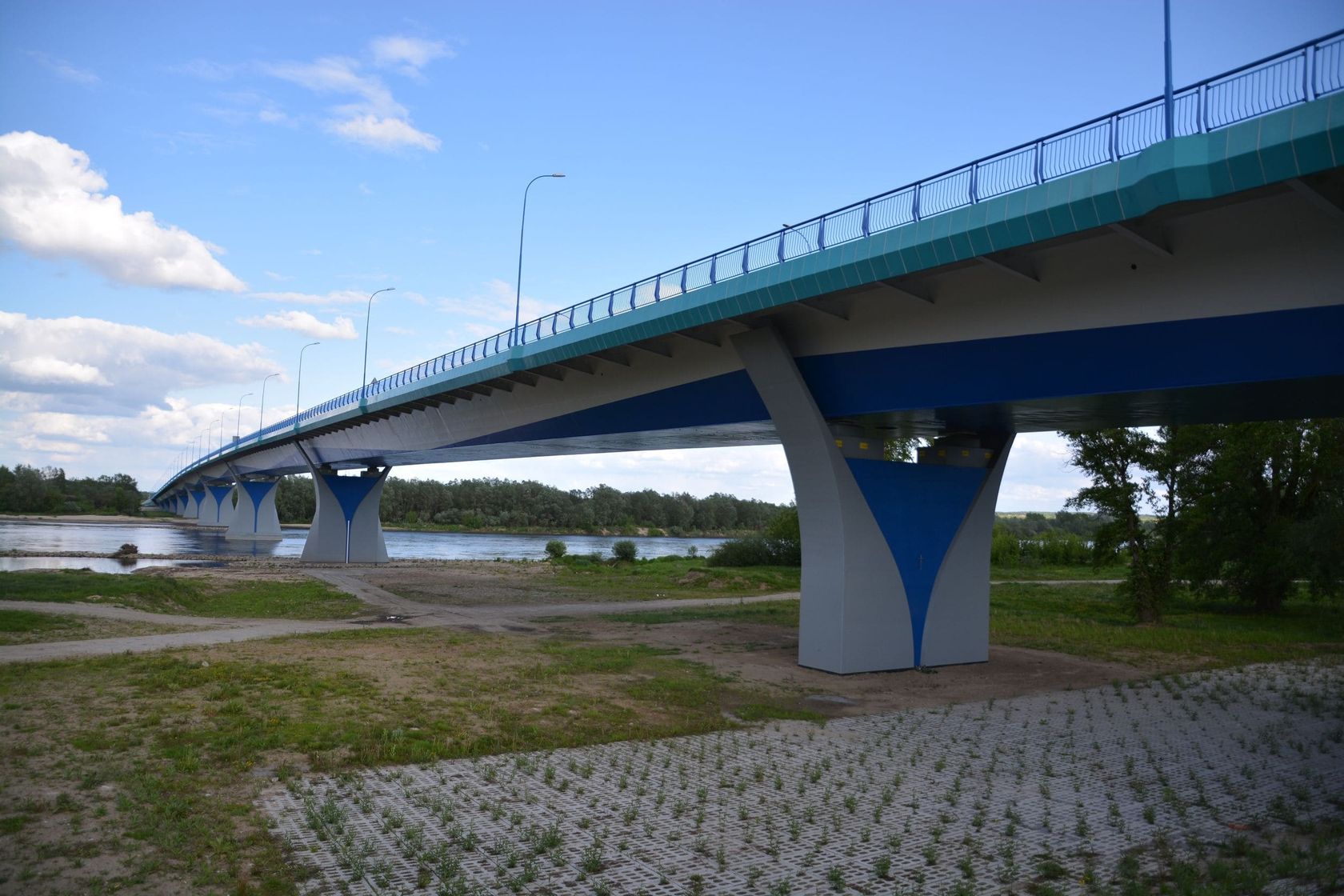стальной мост
