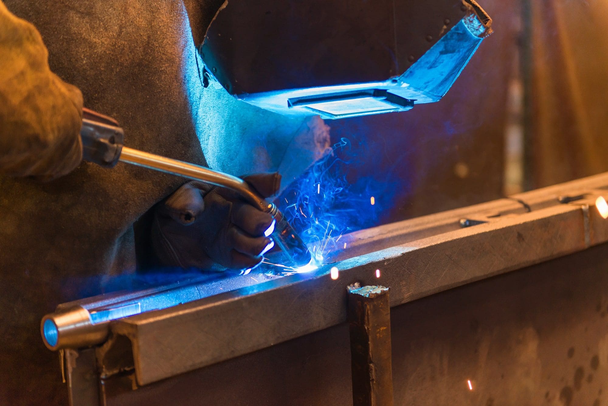 Ways to weld metal without using electricity