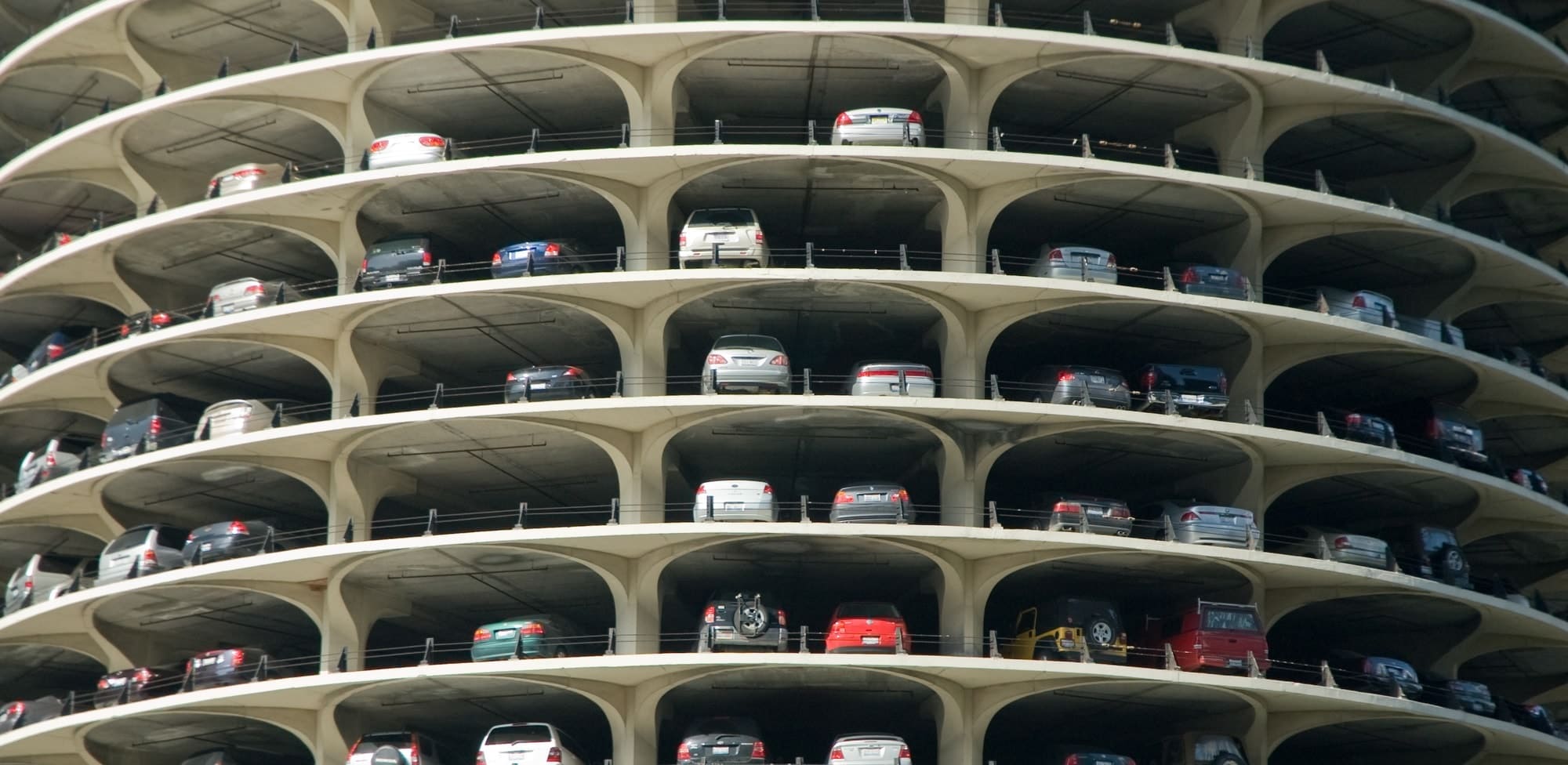 Автомобильные парковки из стали: история и перспективы